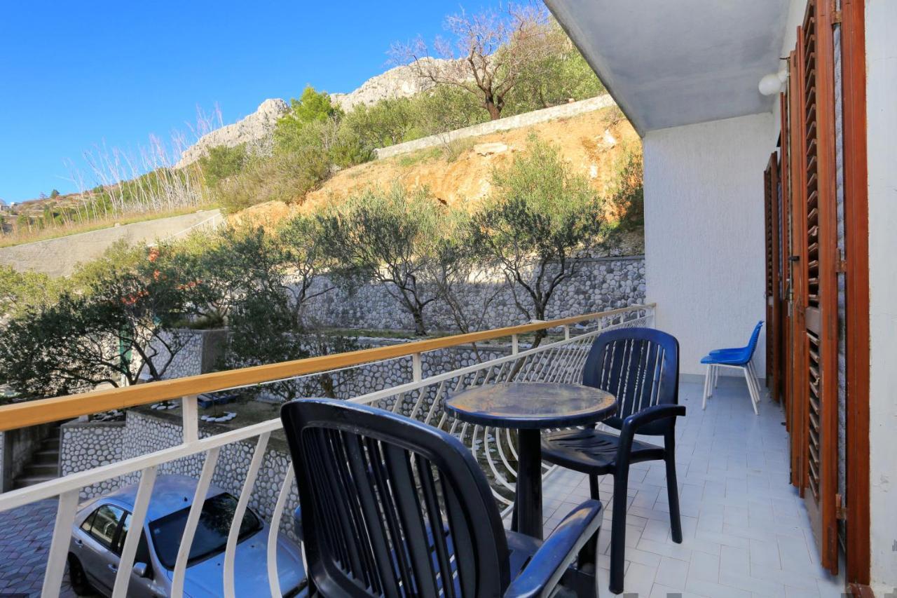 Apartments With A Parking Space Brela, Makarska - 18495 Exterior photo